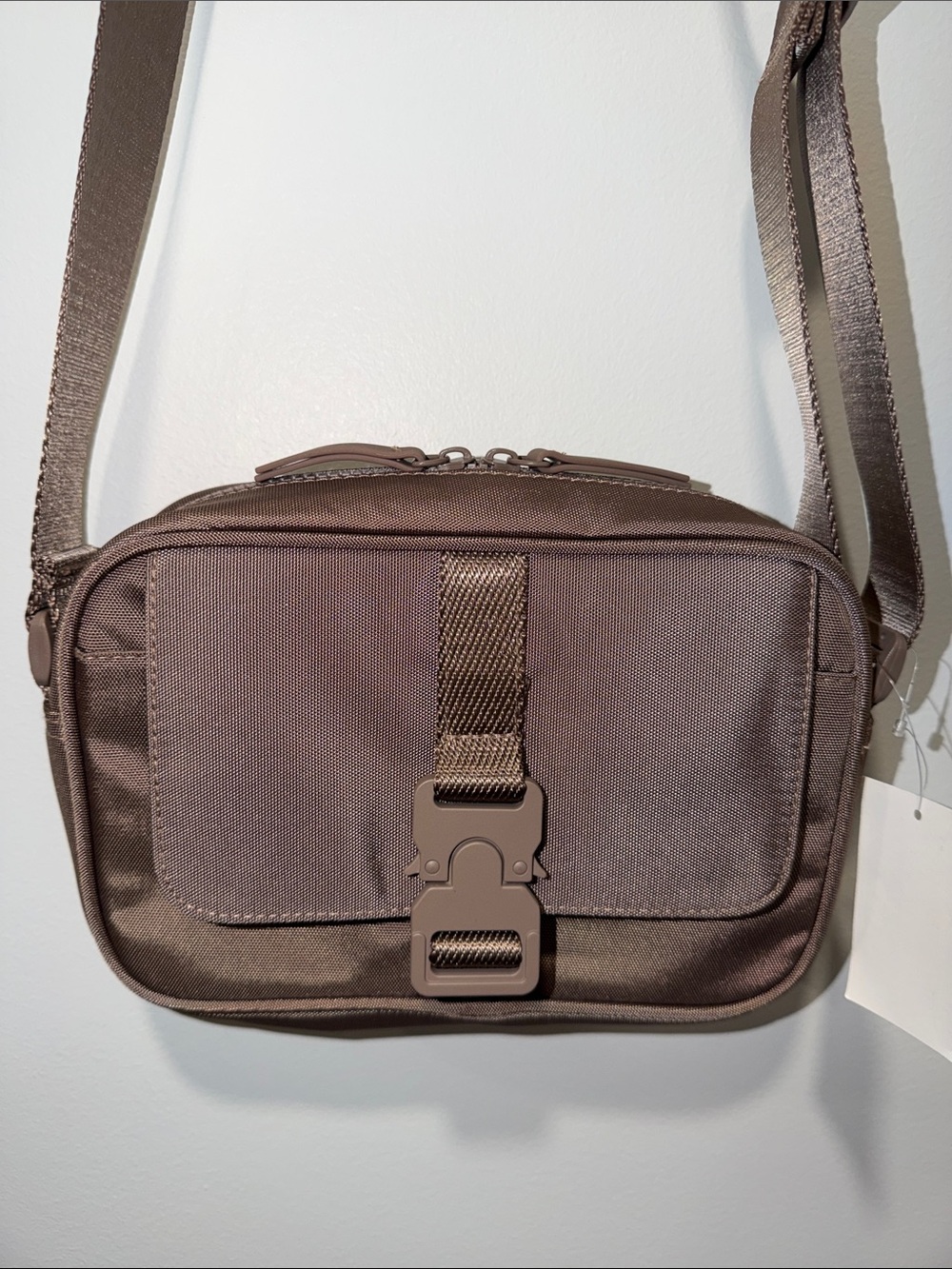 H&M Tan Men’s Crossbody Camera Bag - Picture 5 of 12